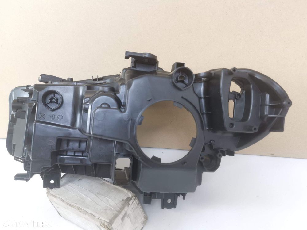 Carcasa Far Cu Sticla Far Dreapta Xenon Adaptiv BMW Seria 5 G30 2016 2 - 7