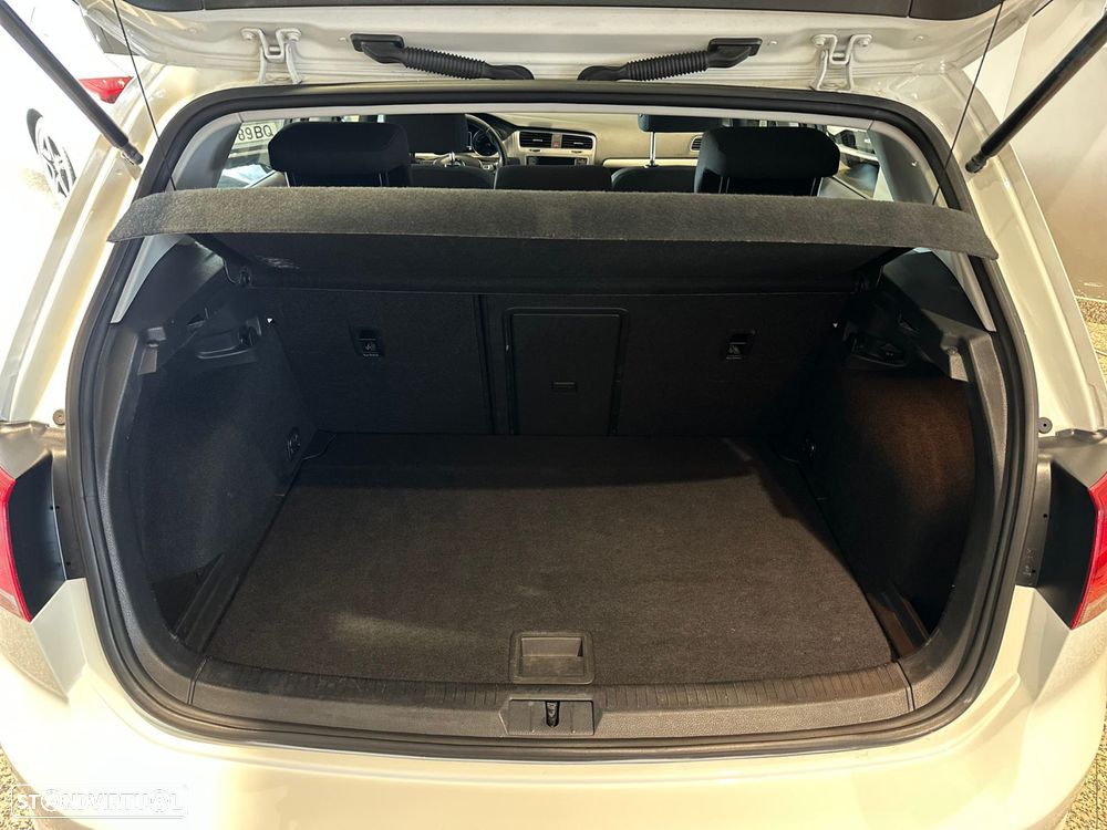 VW Golf 1.6 TDi Trendline - 30