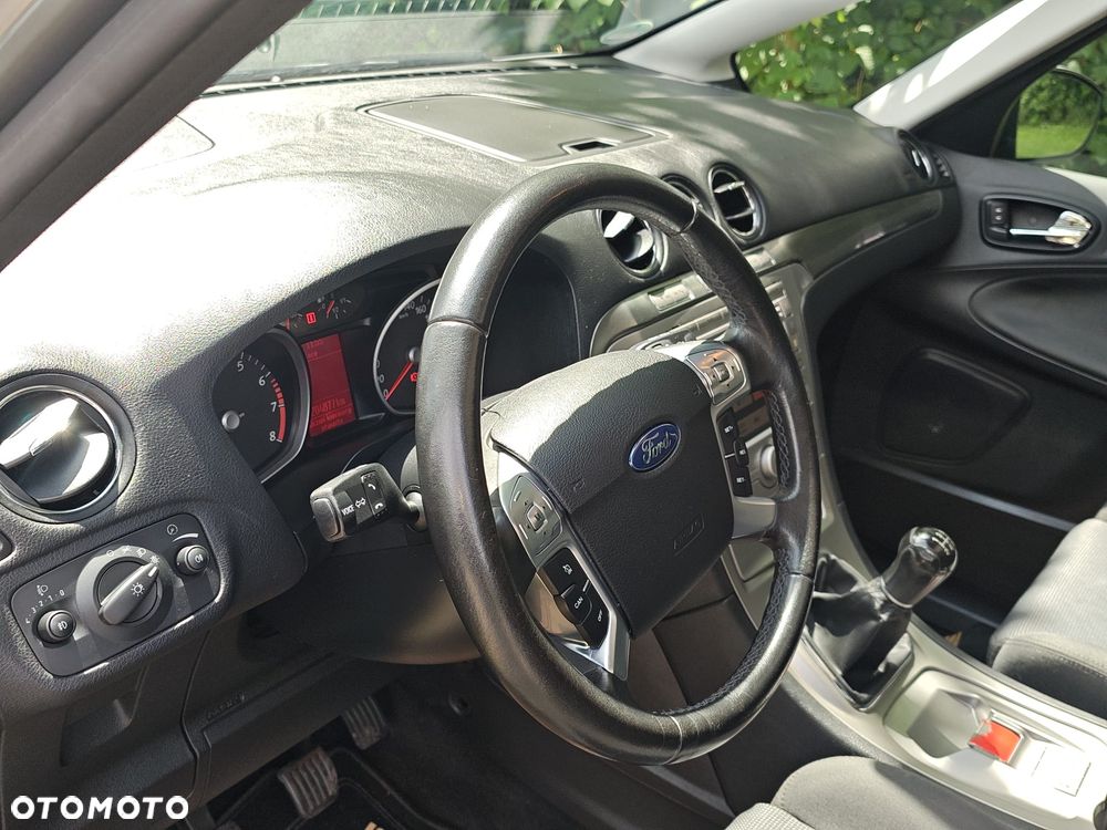 Ford S-Max 2.0 Titanium - 17
