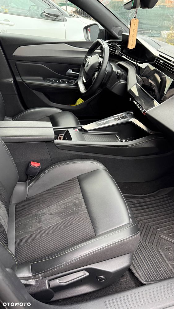 Peugeot 308 1.2 PureTech GT S&S EAT8 - 8