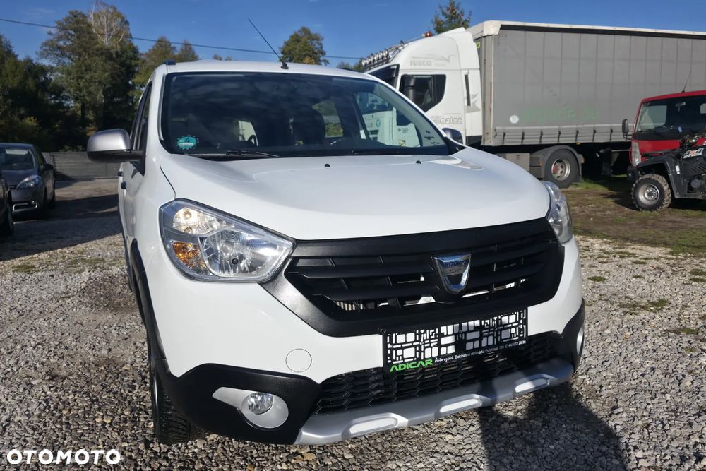 Dacia Lodgy 2016 photo 2