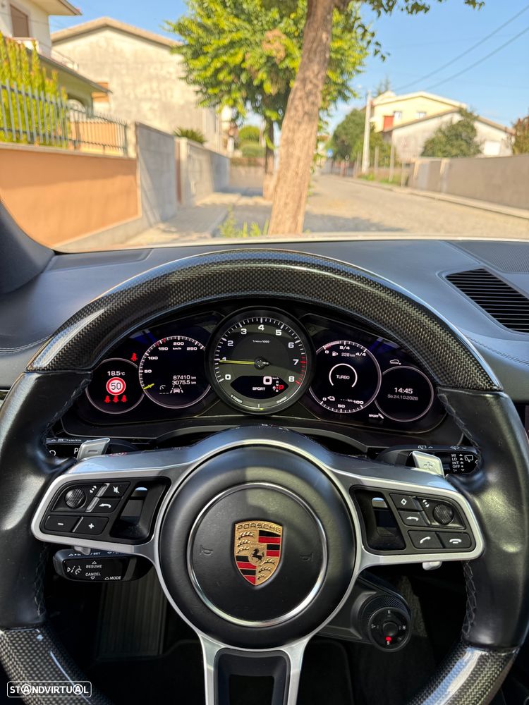 Porsche Cayenne - 9