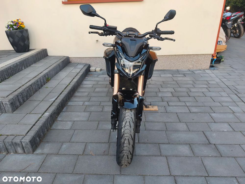 Honda CB - 9
