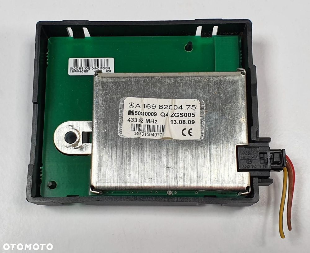 WZMACNIACZ ANTENY MERCEDES W169 A1698200475 - 1