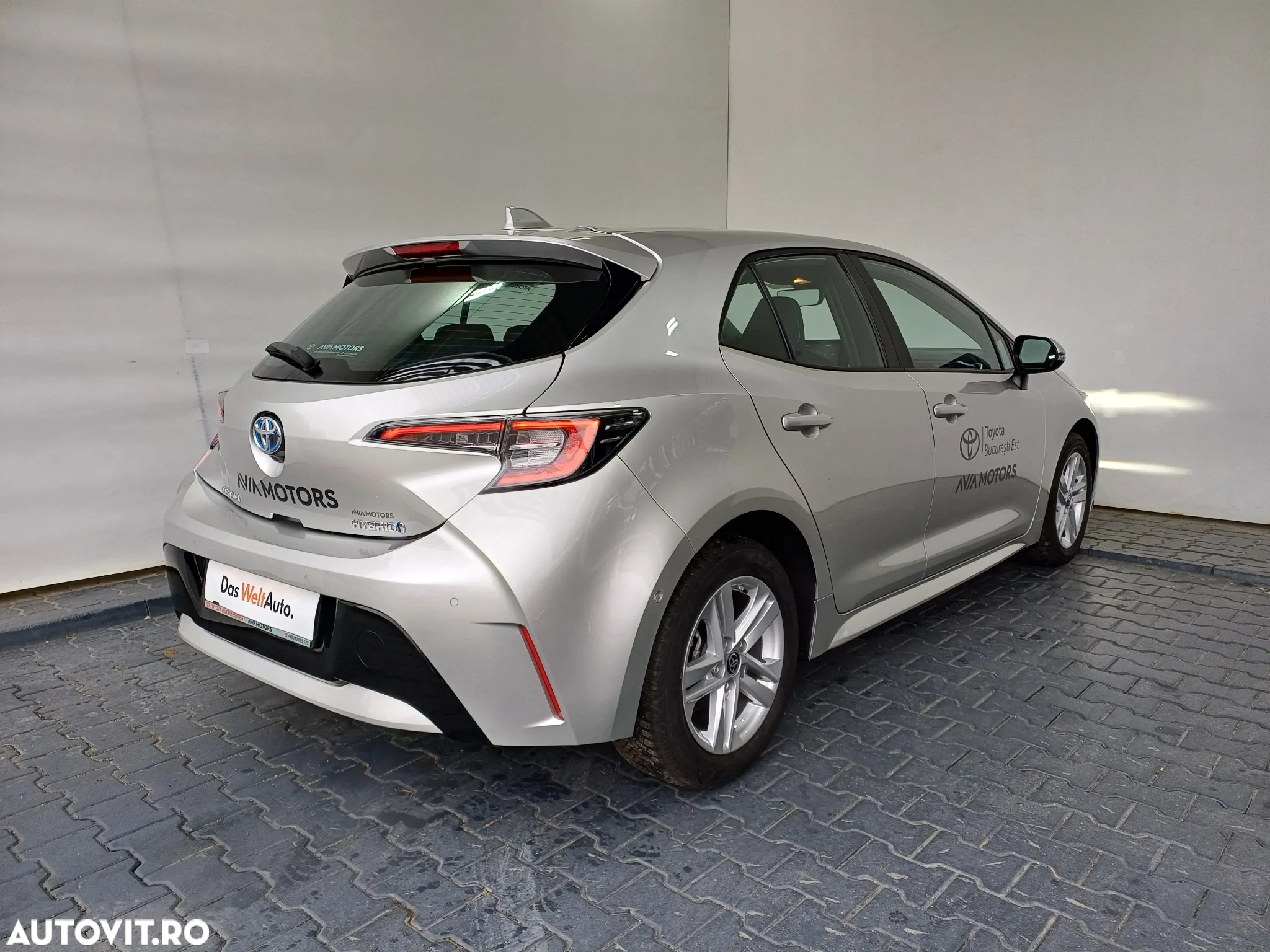 Toyota Corolla 1.8 HSD Dynamic - 32