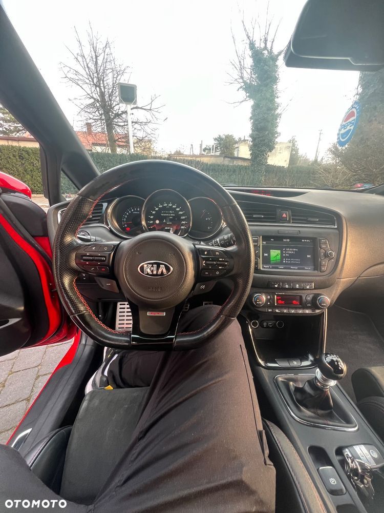 Kia Ceed 1.6 T-GDI GT - 8