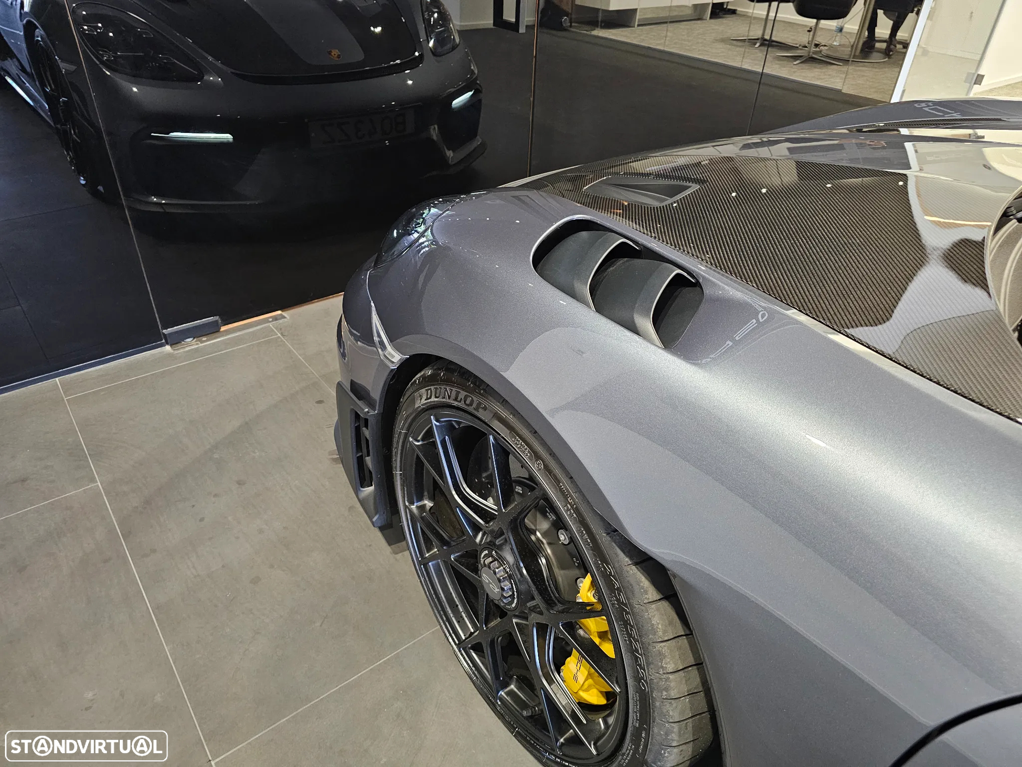 Porsche 718 Spyder - 15