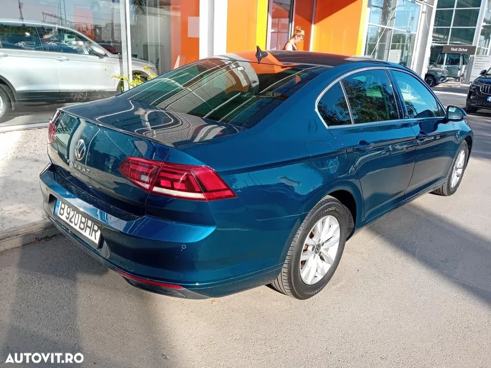 Volkswagen Passat 2.0 TDI Comfortline - 6