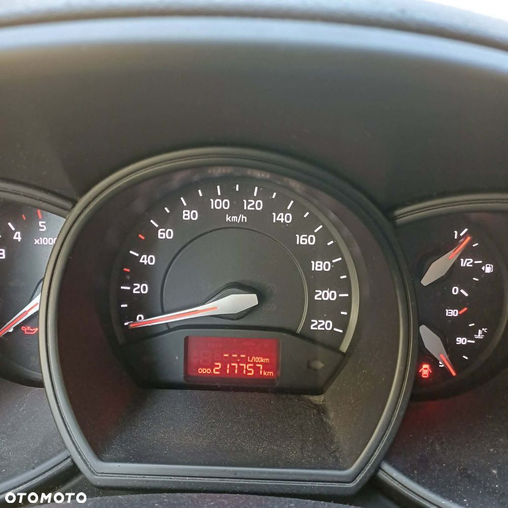 Kia Rio 1.1 crdi M - 3