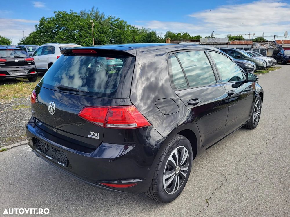 Volkswagen Golf - 4