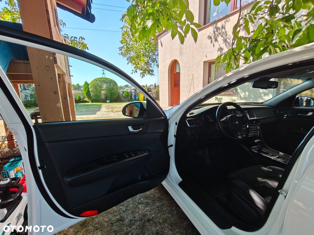 Kia Optima 2.0 L - 4