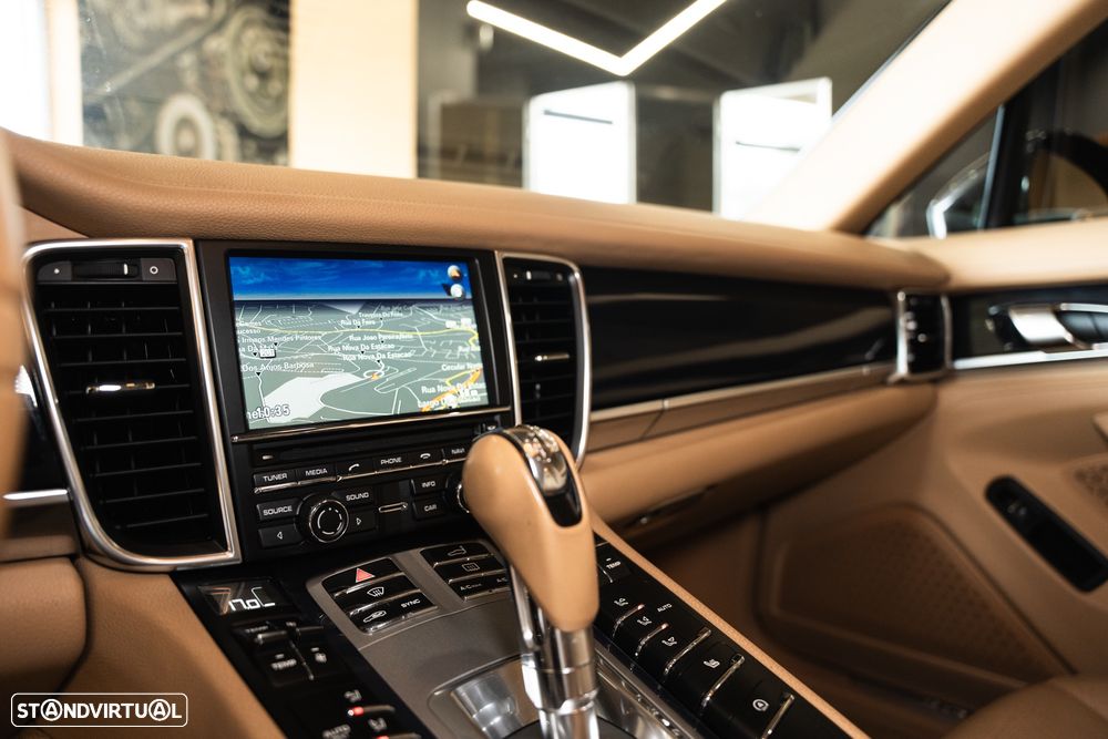 Porsche Panamera Edition - 18