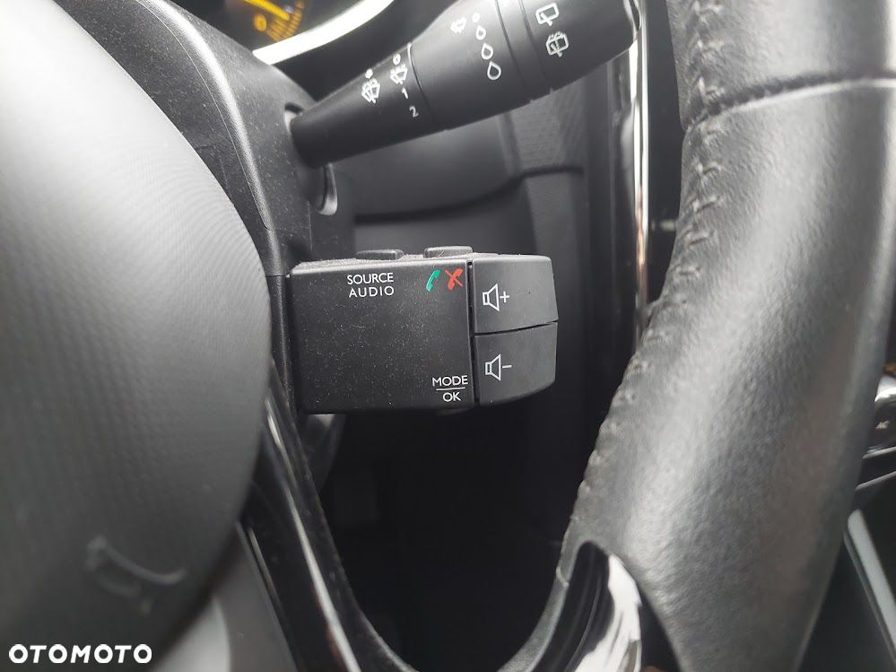 Renault Clio (Energy) TCe 90 Bose Edition - 20