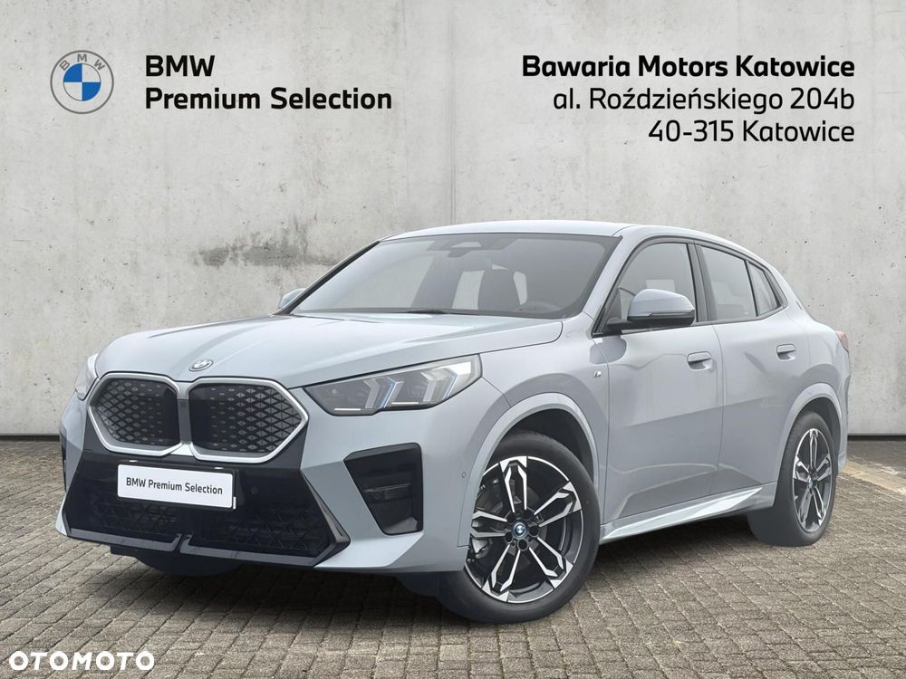 BMW iX2 xDrive30 66.5kWh M Sport - 1