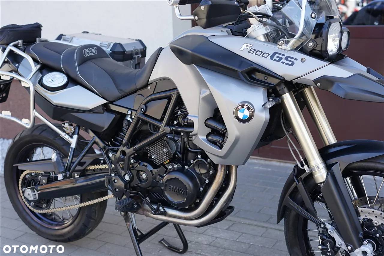 BMW F - 11