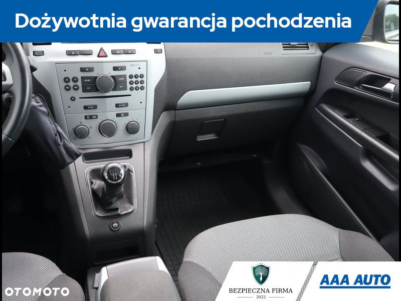 Opel Zafira - 9