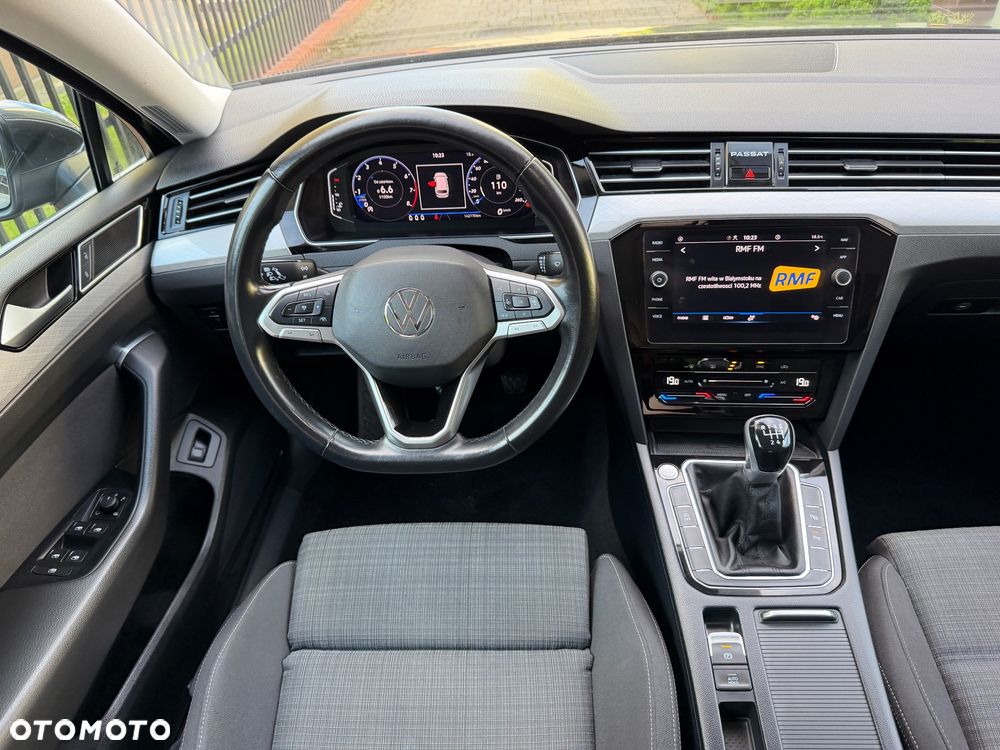 Volkswagen Passat 1.5 TSI EVO Elegance - 8