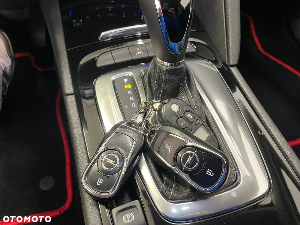 Opel Insignia - 29