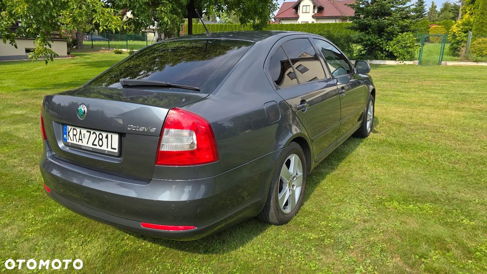 Skoda Octavia 1.6 TDI Ambiente - 6