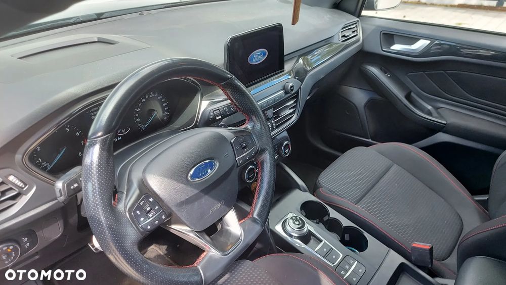 Ford Focus SW 1.0 EcoBoost ST-Line ASS PowerShift - 11