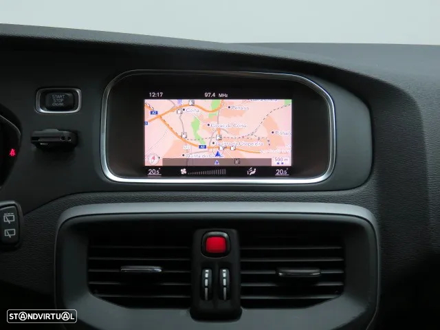 Volvo V40 2.0 D3 Momentum - 17