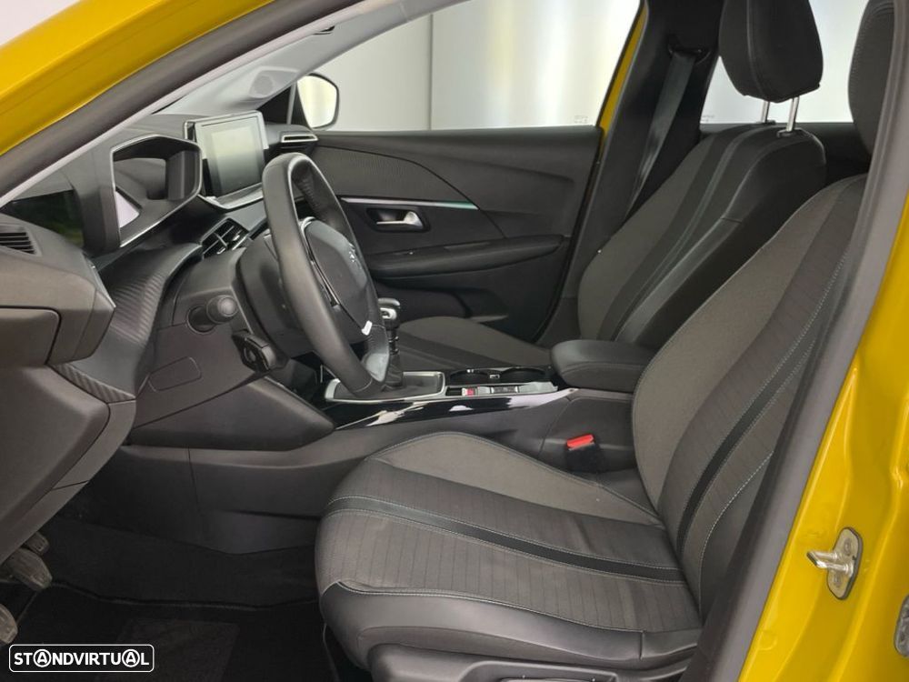 Peugeot 208 1.2 PureTech Allure - 11