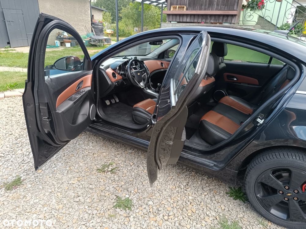 Chevrolet Cruze 1.8 LTZ - 16