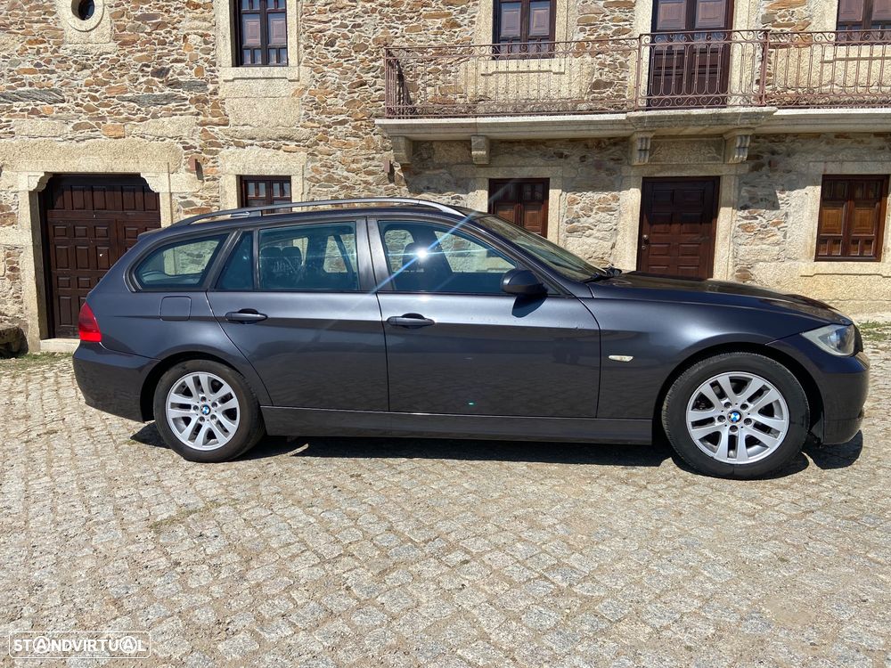 BMW 320 d Touring - 2
