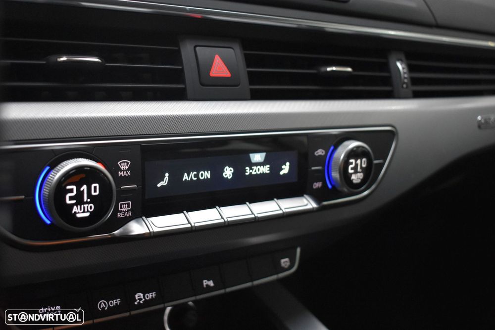 Audi A5 Sportback 2.0 TDI quattro Design S tronic - 33