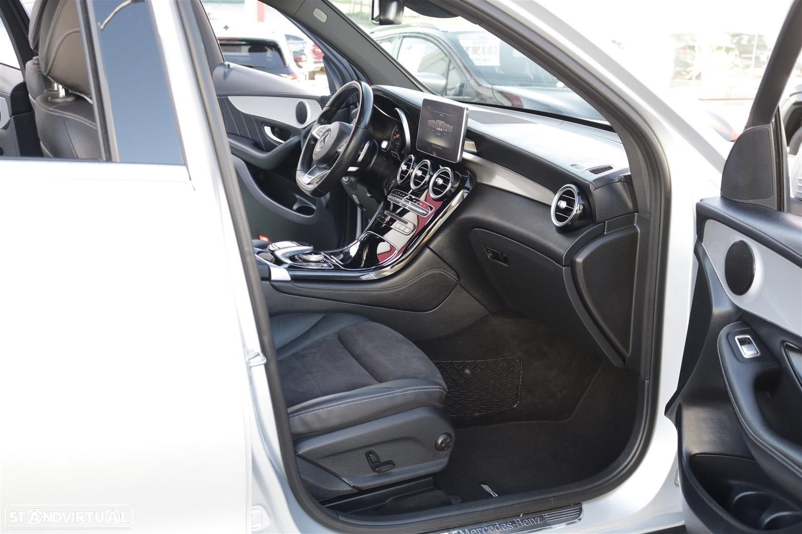Mercedes-Benz GLC 250 d AMG Line 4-Matic - 25
