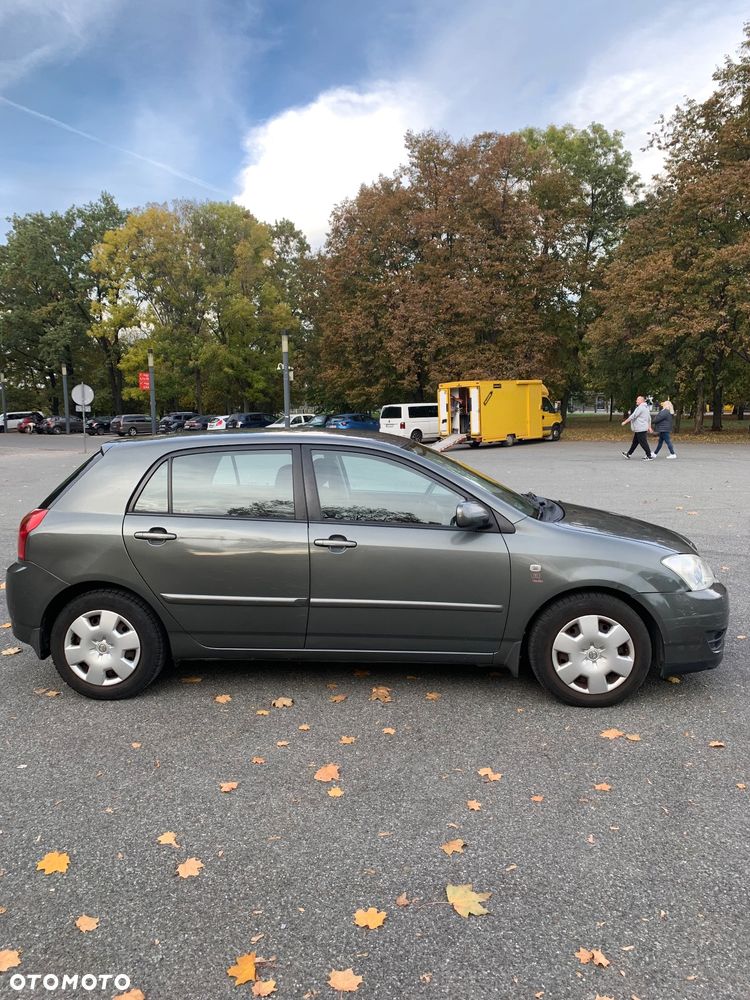 Toyota Corolla 1.6 VVT-i Luna - 11