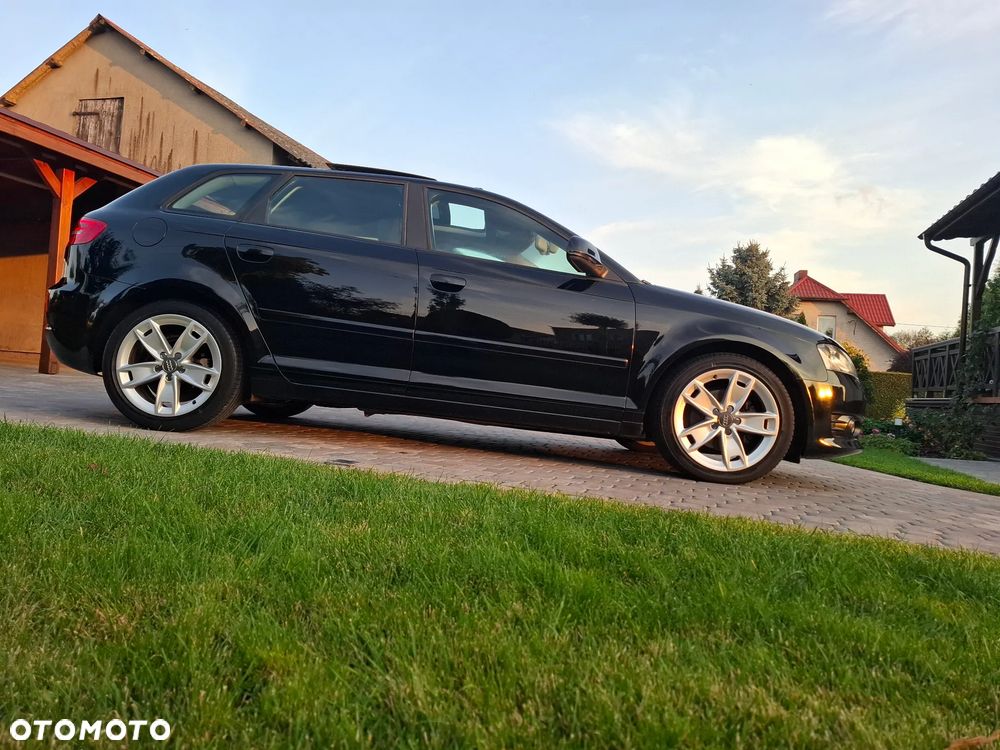 Audi A3 Sportback - 7