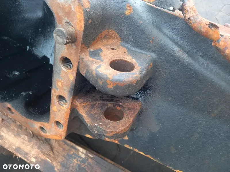 Obudowa mostu przedniego New Holland T6.155 - 10