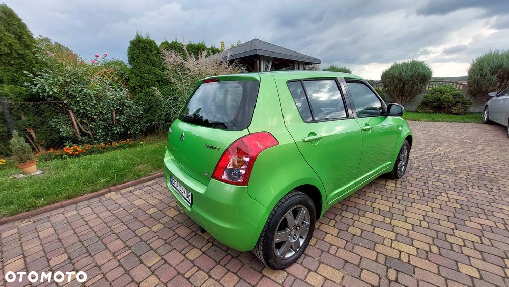 Suzuki Swift 1.3 4x4 Comfort - 4