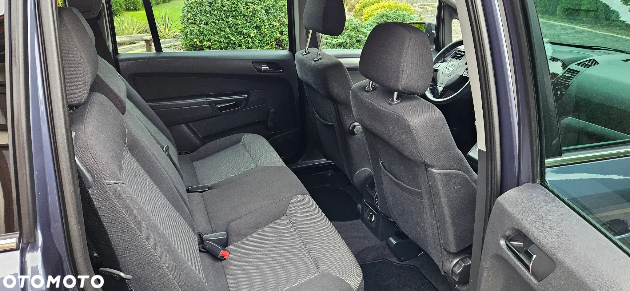 Opel Zafira 1.8 Design Edition - 11