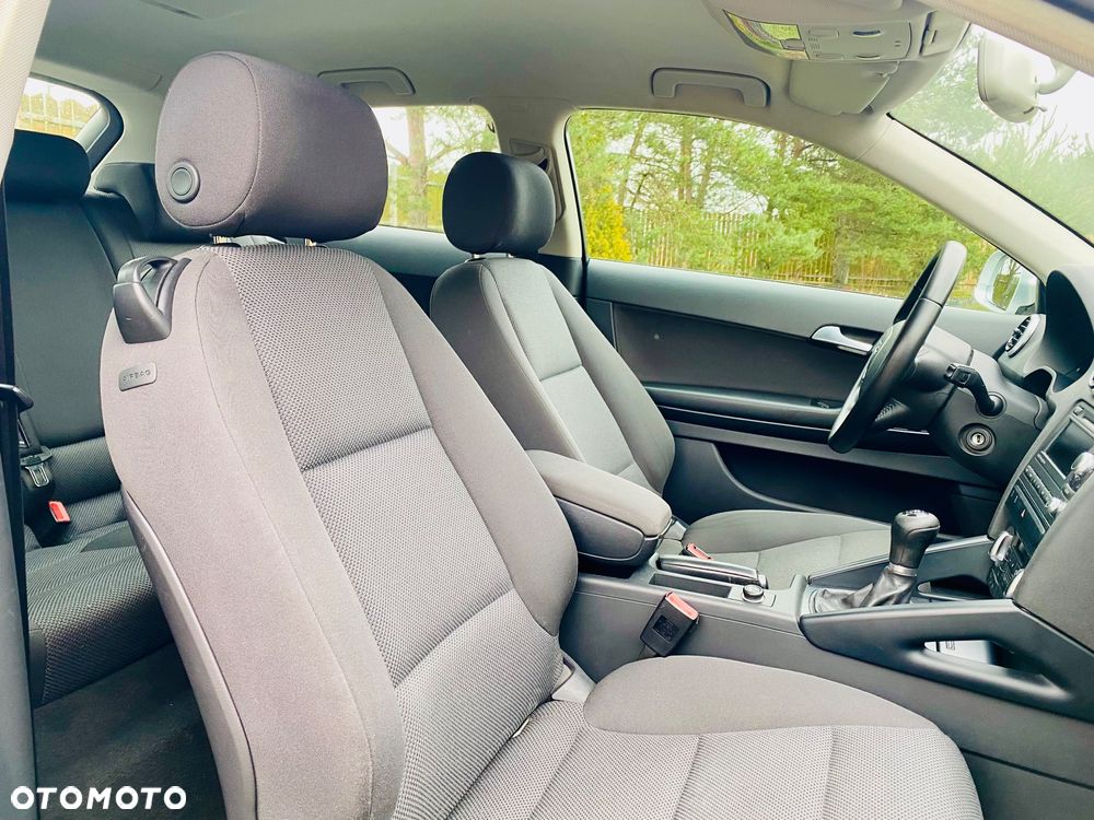 Audi A3 3-drzwiowe 1.2 TFSI Ambiente - 38