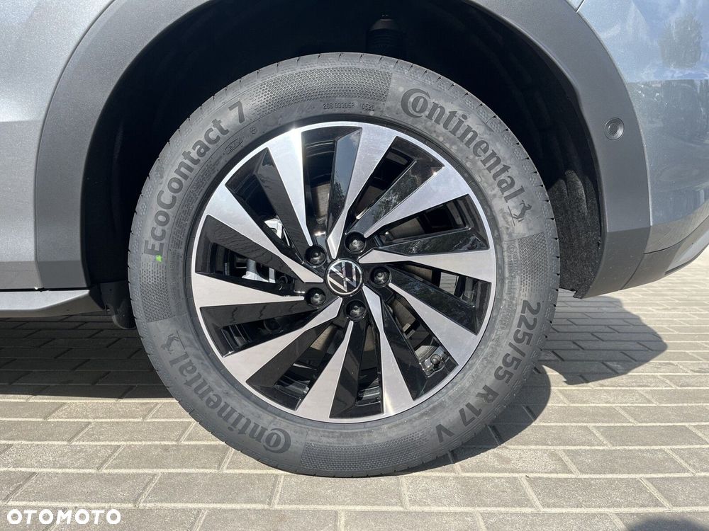 Volkswagen T-Roc 1.5 eTSI Life DSG - 18