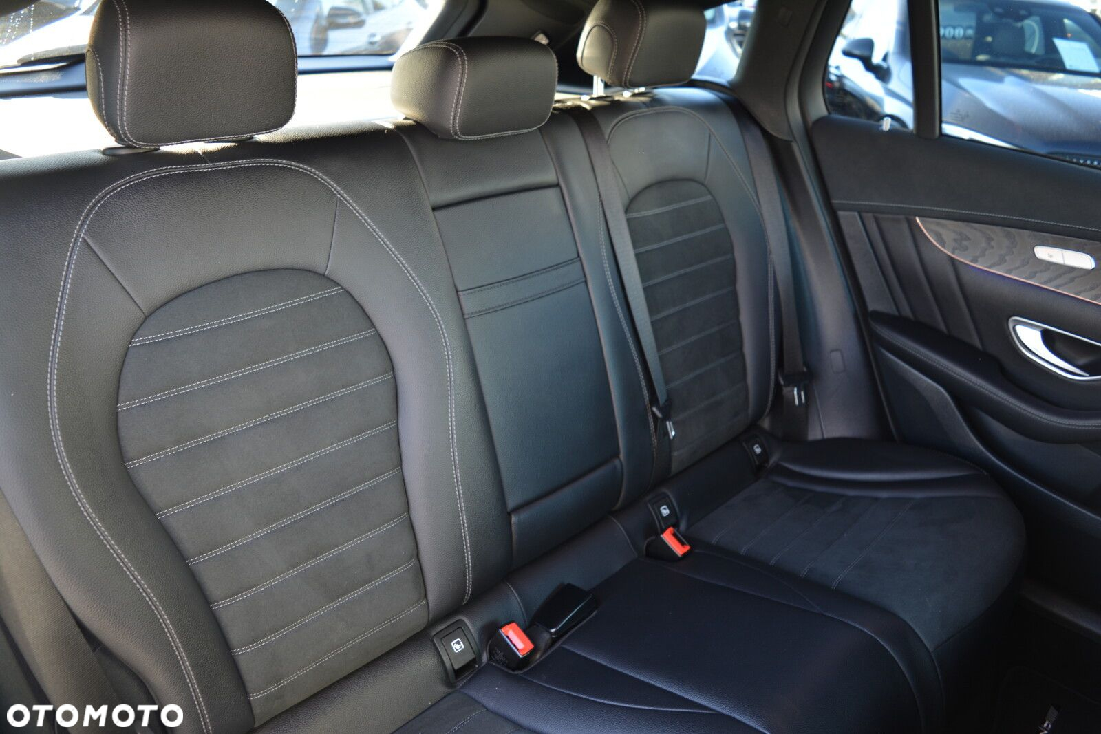 Mercedes-Benz EQC 400 4-Matic - 28