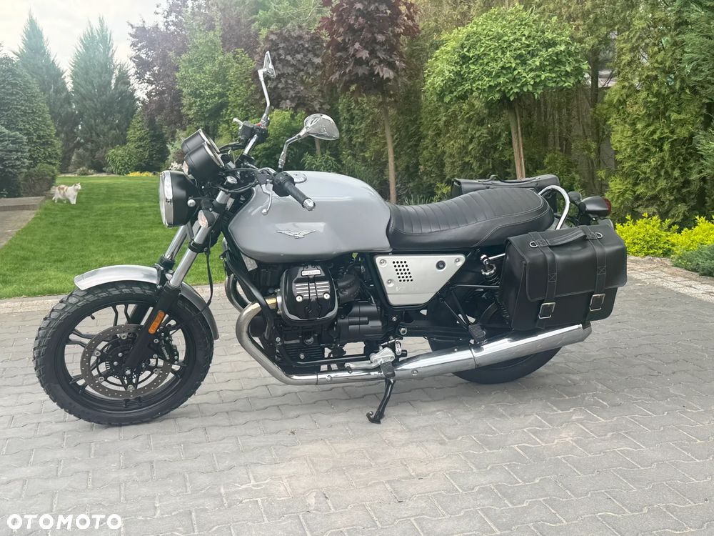Moto Guzzi V7 - 11