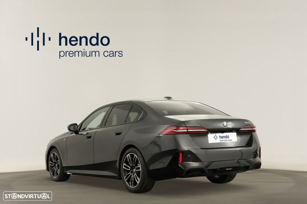 BMW 520 d Pack Desportivo M - 4