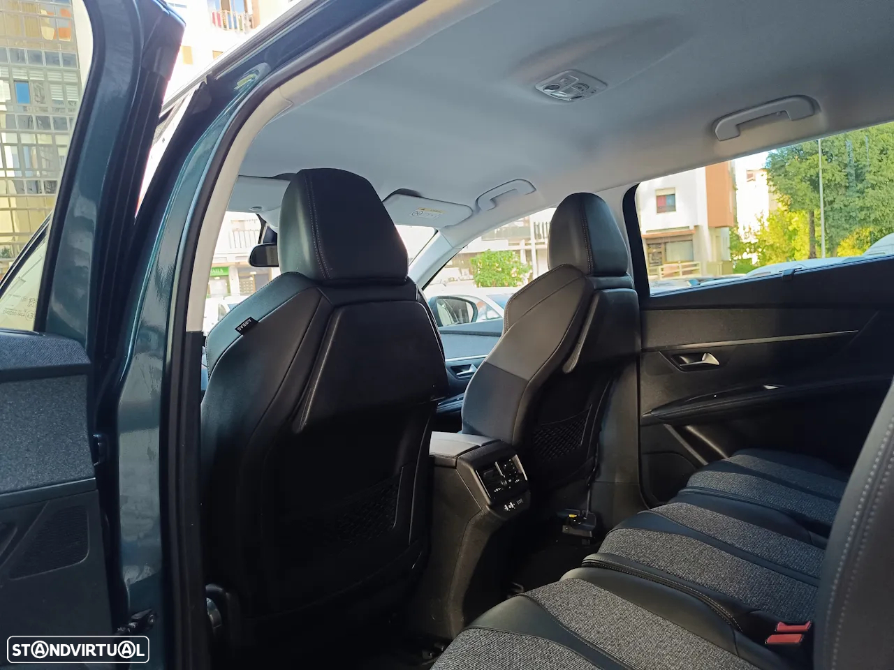 Peugeot 5008 1.2 PureTech Allure EAT8 - 15