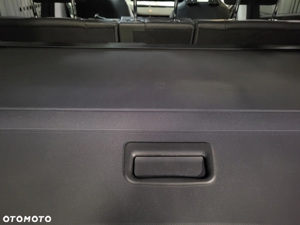 Land Rover Discovery Sport - 11