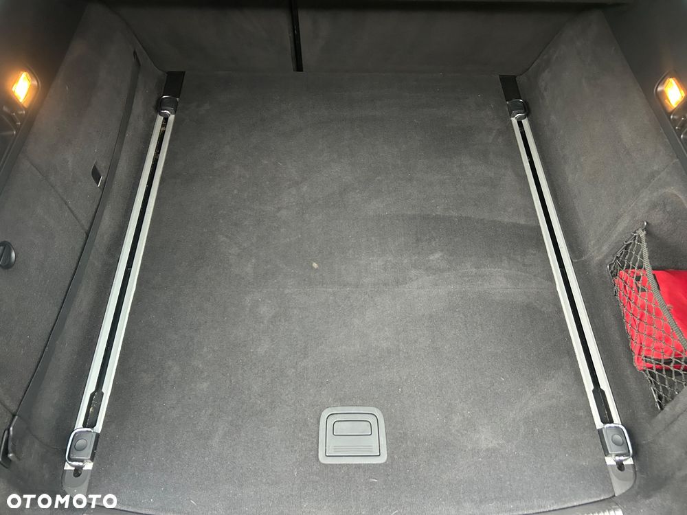 Audi A6 Avant 2.0 TDI Multitronic - 25