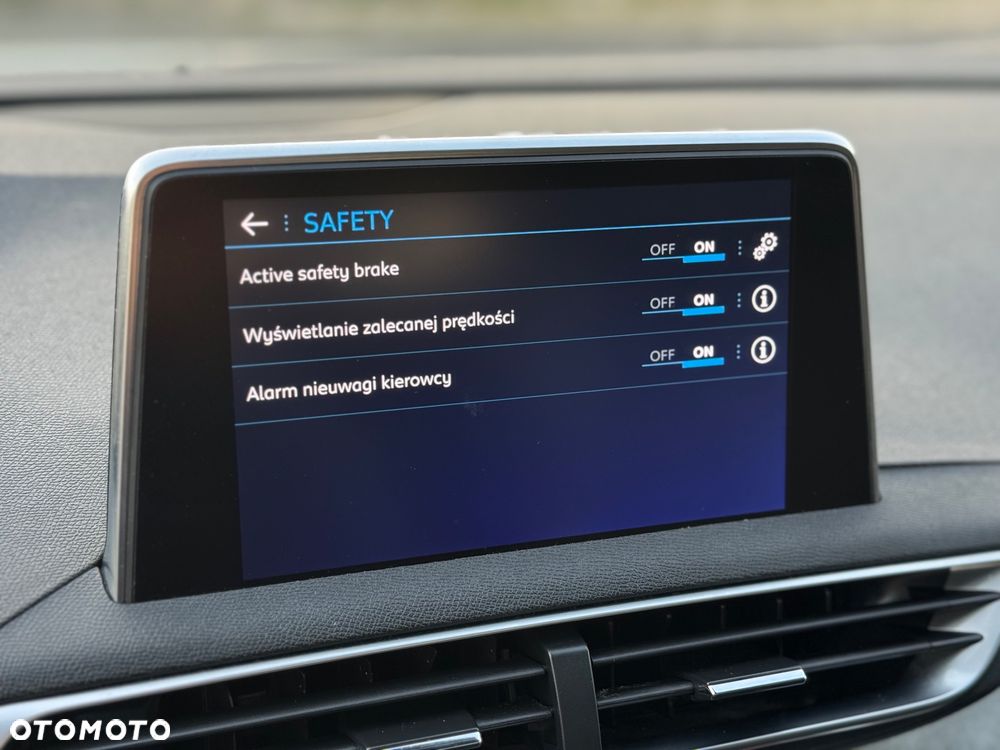 Peugeot 3008 BlueHDi 180 Stop & Start EAT6 GT - 22