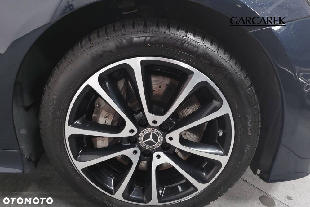 Mercedes-Benz Klasa E 400 4-Matic 9G-TRONIC - 20