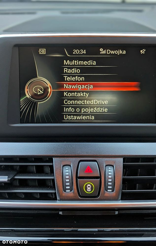 BMW Seria 2 218d - 17