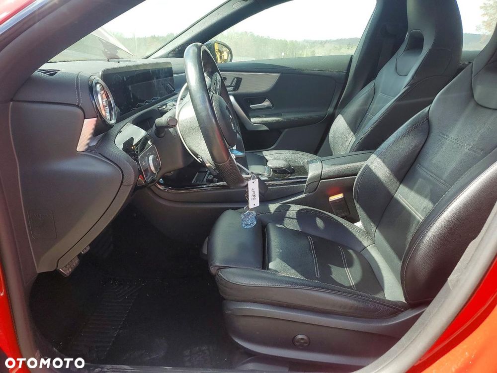 Mercedes-Benz CLA 250 7G-DCT Edition 1 - 8
