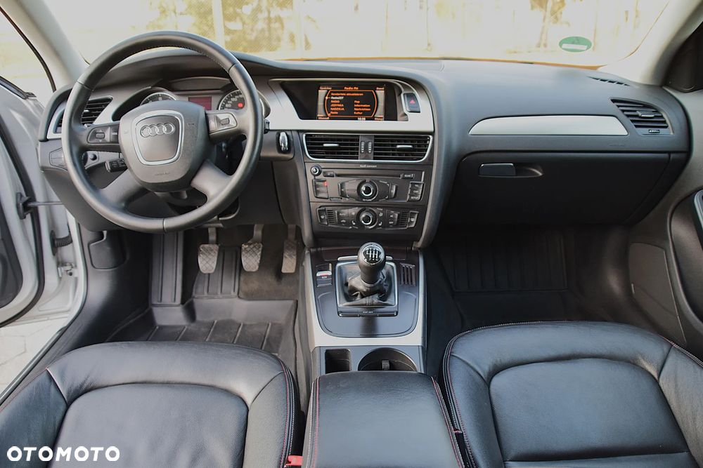 Audi A4 Limousine 1.8 TFSI Attraction - 24