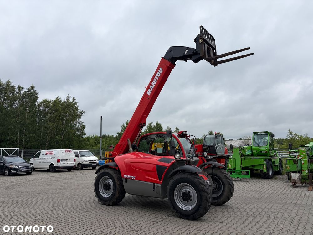 Manitou MT 835 Ładowarka teleskopowa 8 m - 9