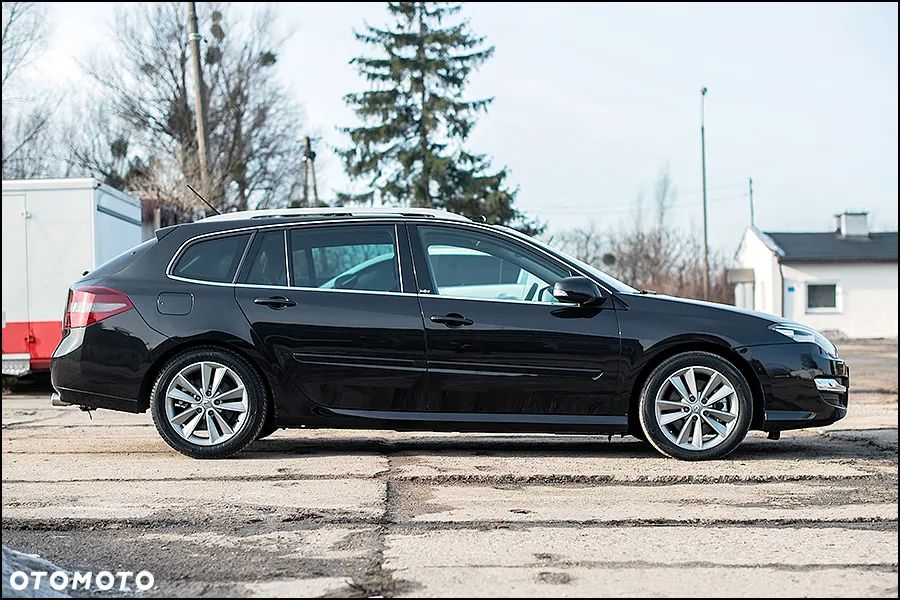 Renault Laguna dCi 175 FAP Initiale - 12